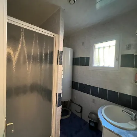 Maison 3 Avec Salle D'eau, Piscine *