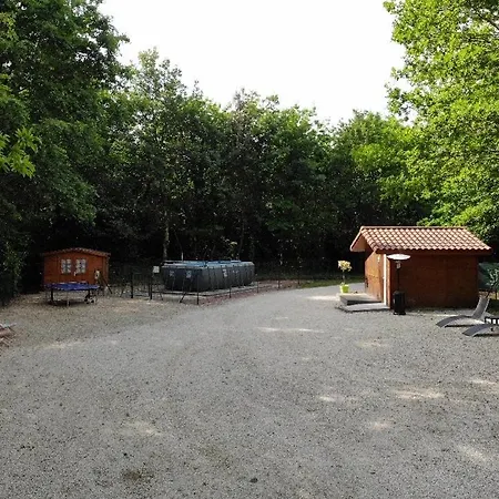 Dom wakacyjny Maison 3 Avec Salle D'eau, Piscine Royan