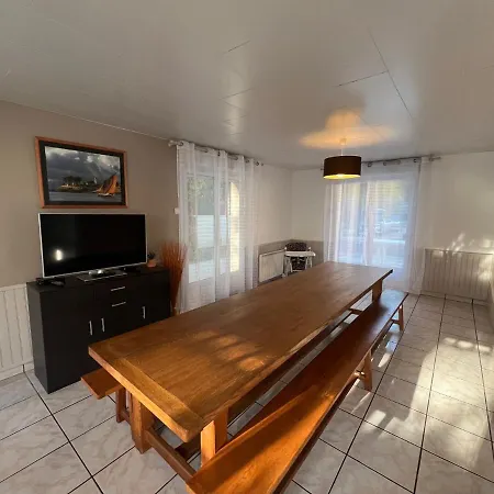 Prázdninový dům Maison 3 Avec Salle D'eau, Piscine