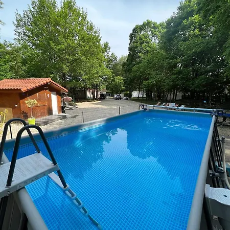 Prázdninový dům Maison 3 Avec Salle D'eau, Piscine *