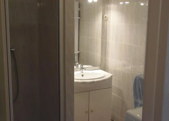 Maison 3 Avec Salle D'eau, Piscine Vakantiehuis *