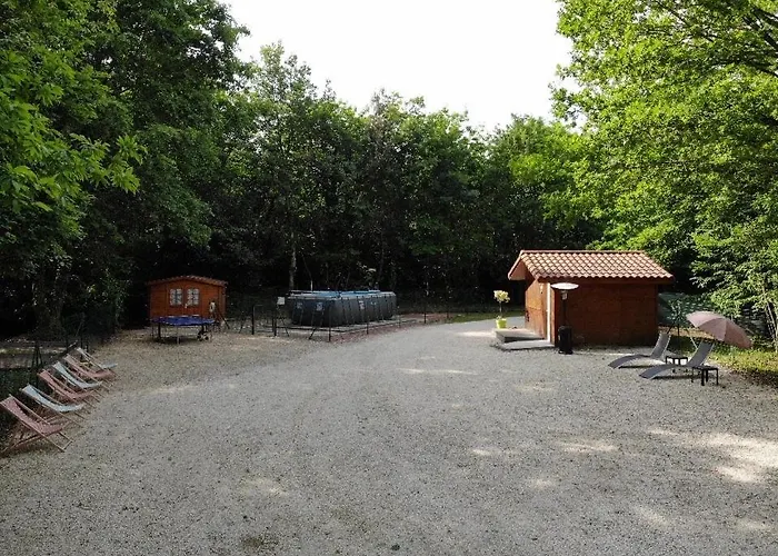 Holiday home Maison 3 Avec Salle D'eau, Piscine Royan