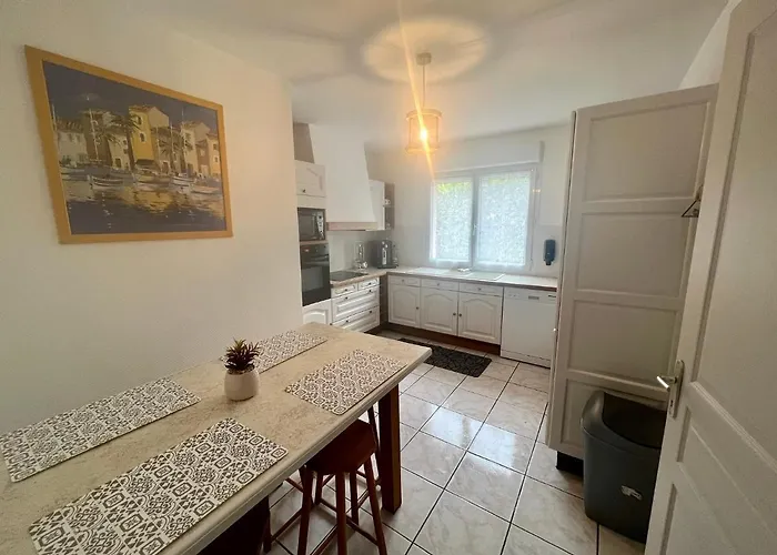 Vakantiehuis Maison 3 Avec Salle D'eau, Piscine