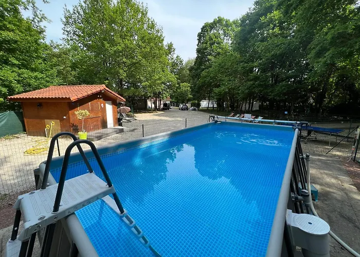 Holiday home Maison 3 Avec Salle D'eau, Piscine *